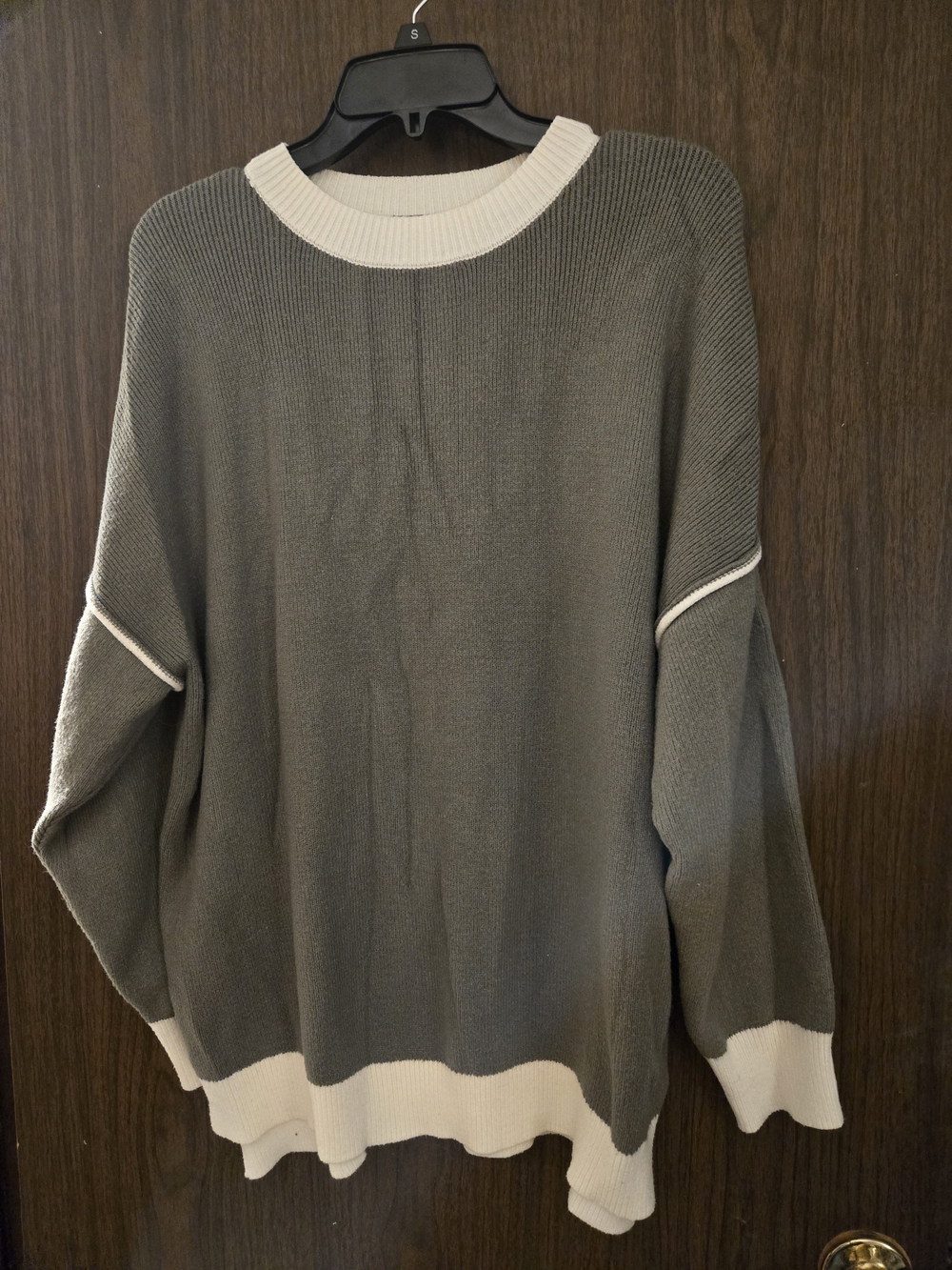 BKE Olive Crewneck Sweater with Cream Trim Buckle Brand